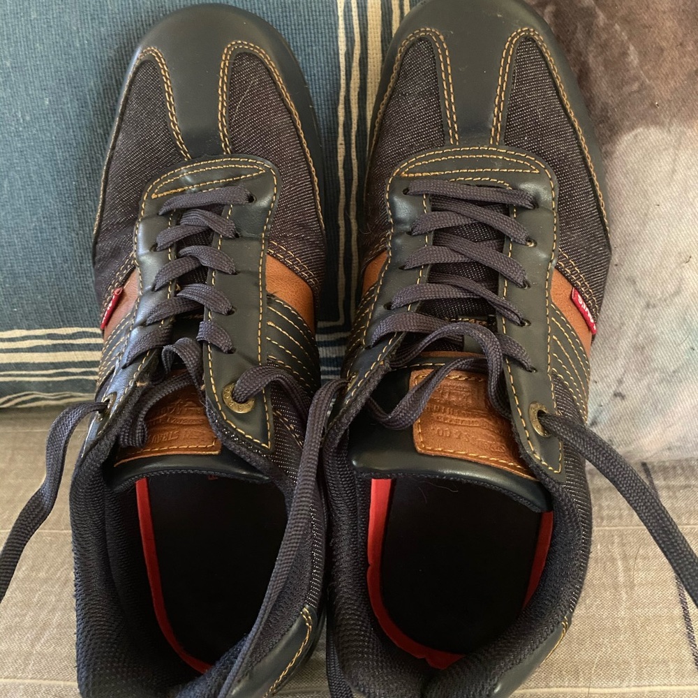 Men’s Levi denim shoes